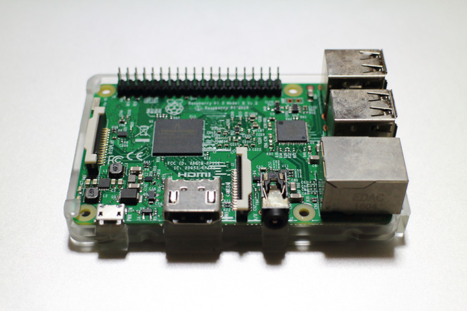 Raspberry Pi 3 透明ケース