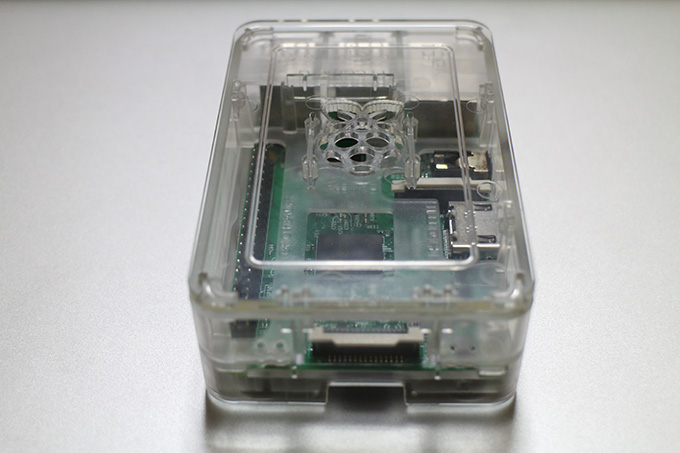 Raspberry Pi 3 透明ケース